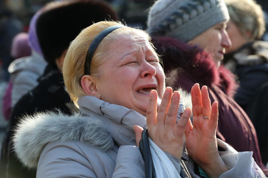 这就是追随美国的下场！
乌克兰一心想追随美国，所以才申请加入北约，进而引发了俄乌