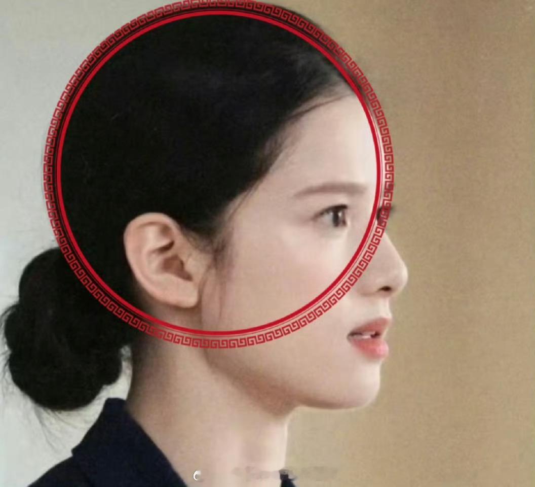 张婧仪小时候睡过觉吗这个脑壳真的太完美了！不敢想张婧仪的父母在她小时候为了这个圆
