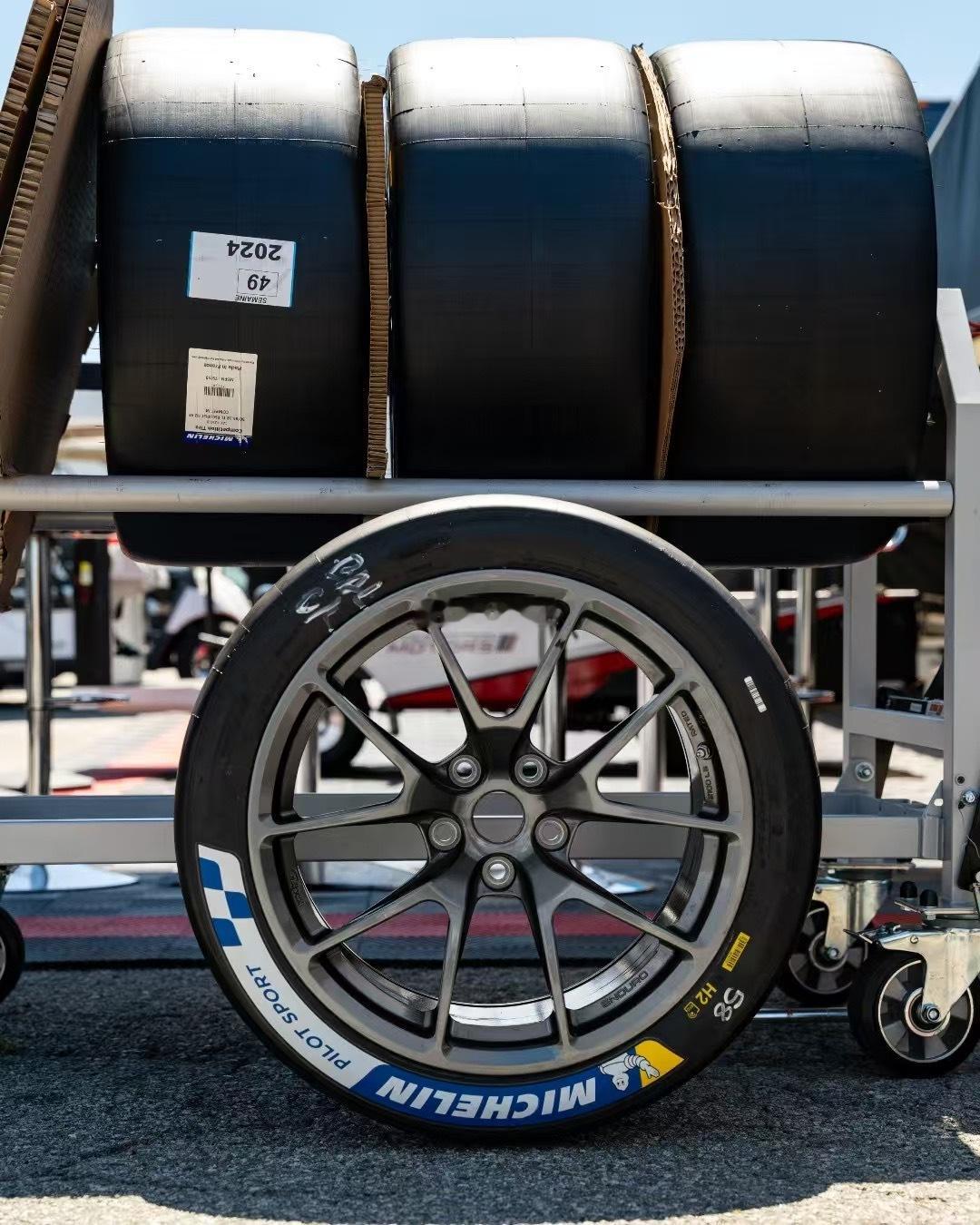 APEX wheel现在也为Mustang Challenge提供官方轮圈，着实