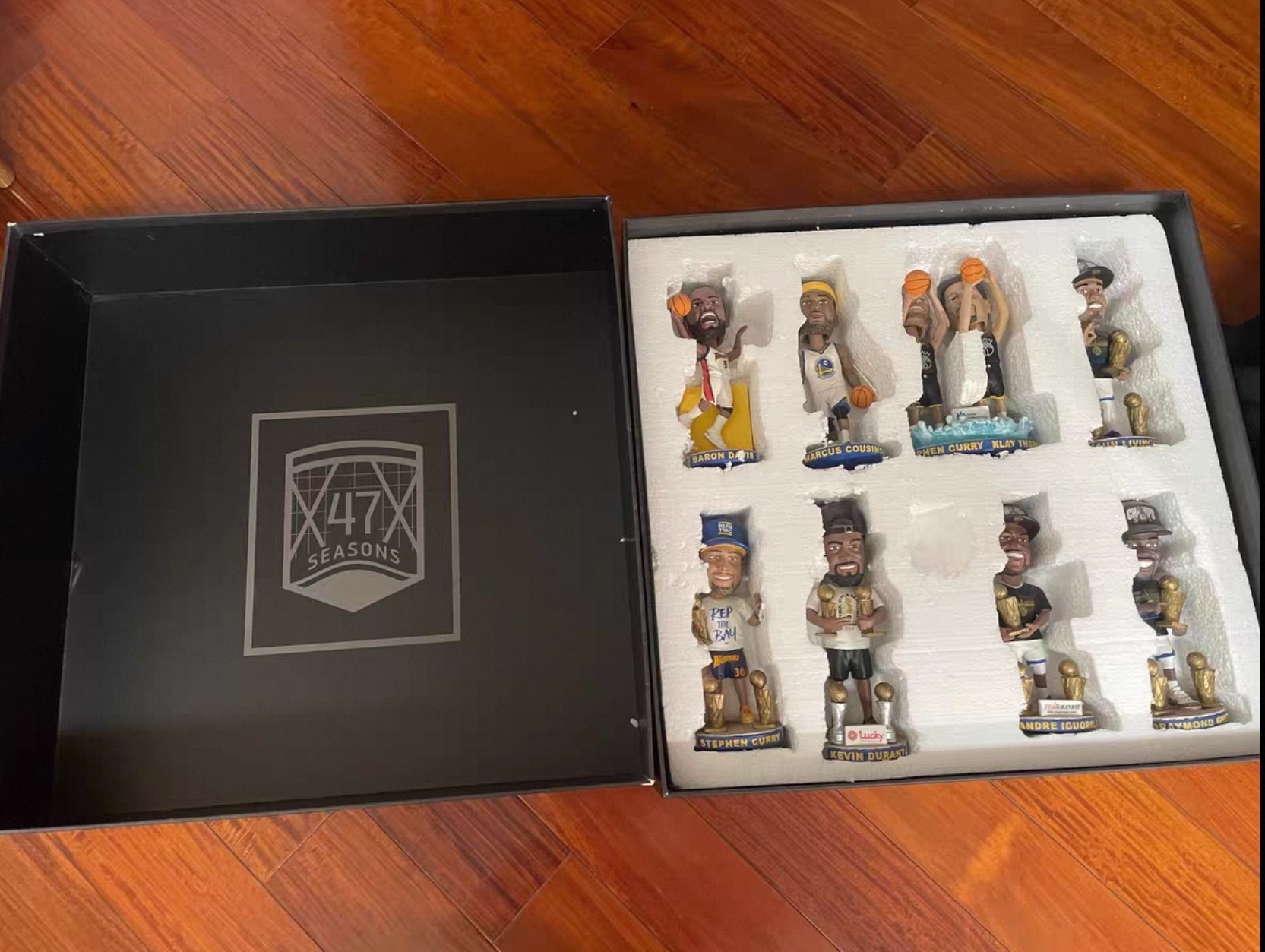 又搞了套老古董库里金州勇士金州勇士