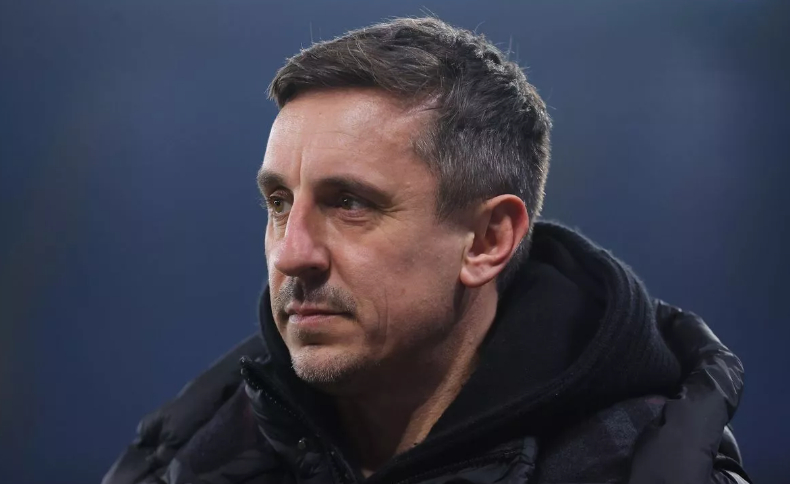 内维尔:经历低谷期正常但利物浦有些过分，球队应当放低姿态11月24日讯在此前的一