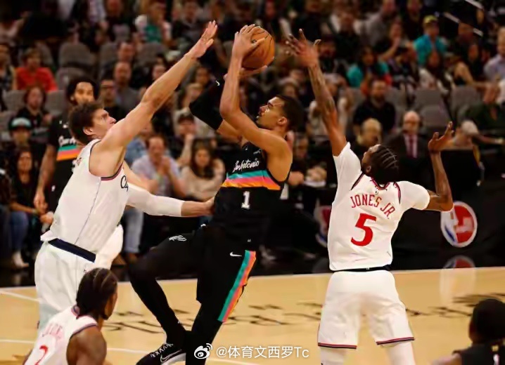 nba 莱昂纳德空砍30+8+3，文班亚马27+10，马刺末节逆转快船马刺25分