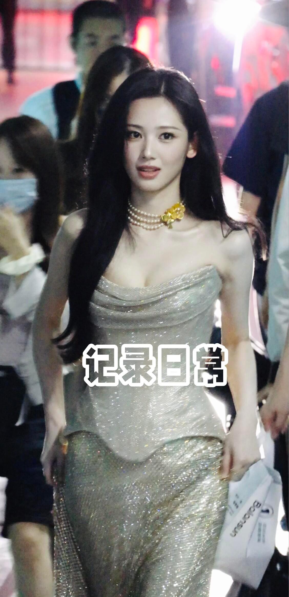 长发也好美啊鹤秋 