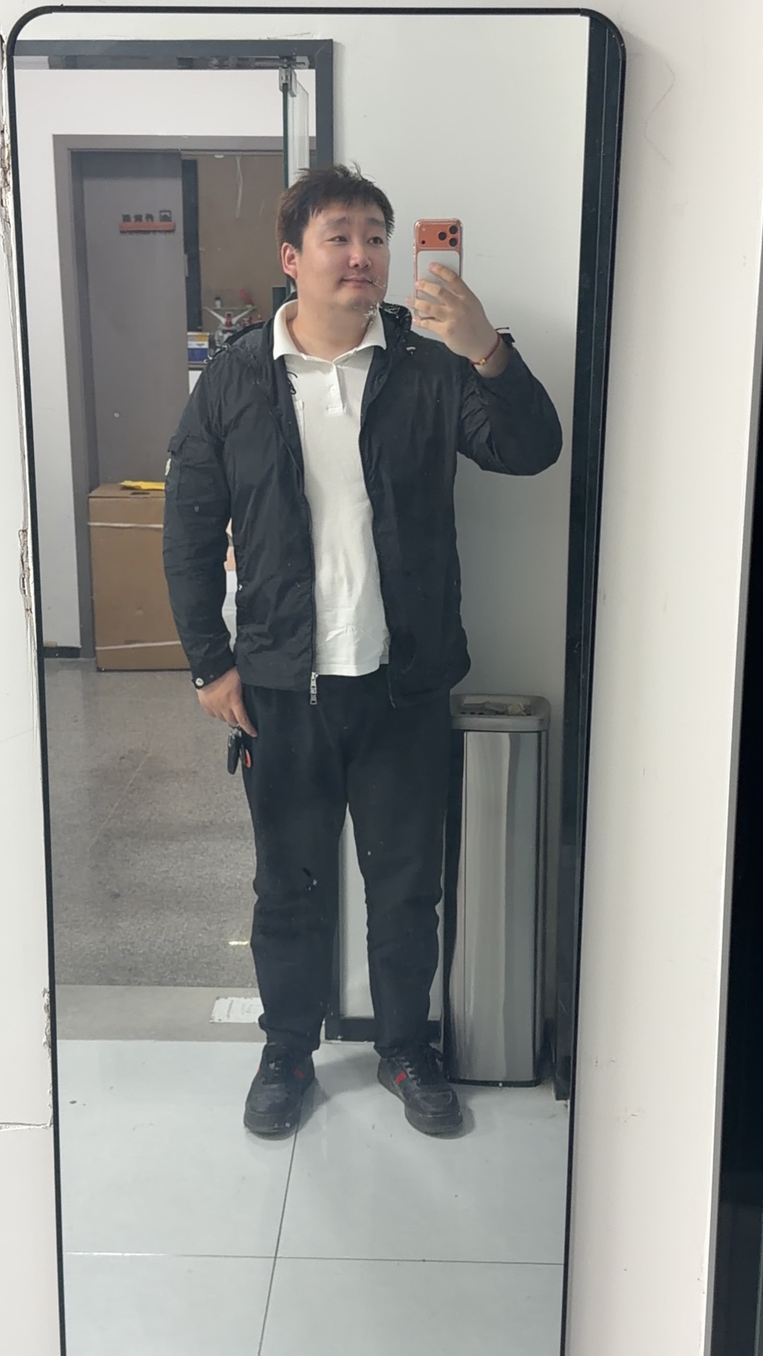 晚安，各位，直播结束就下班了 