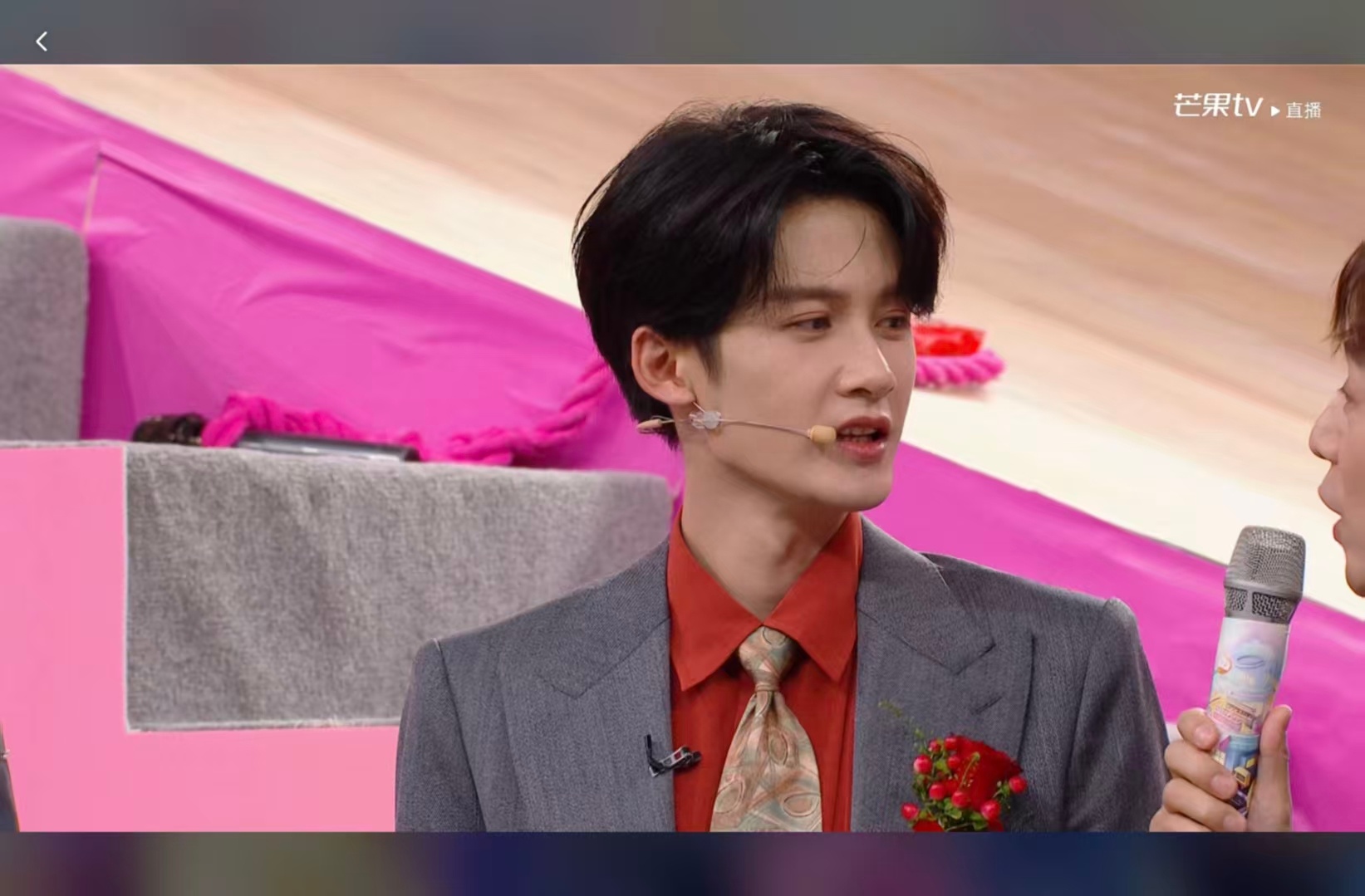 檀健次 俺老公上电视了📺檀健次好六8小时直播