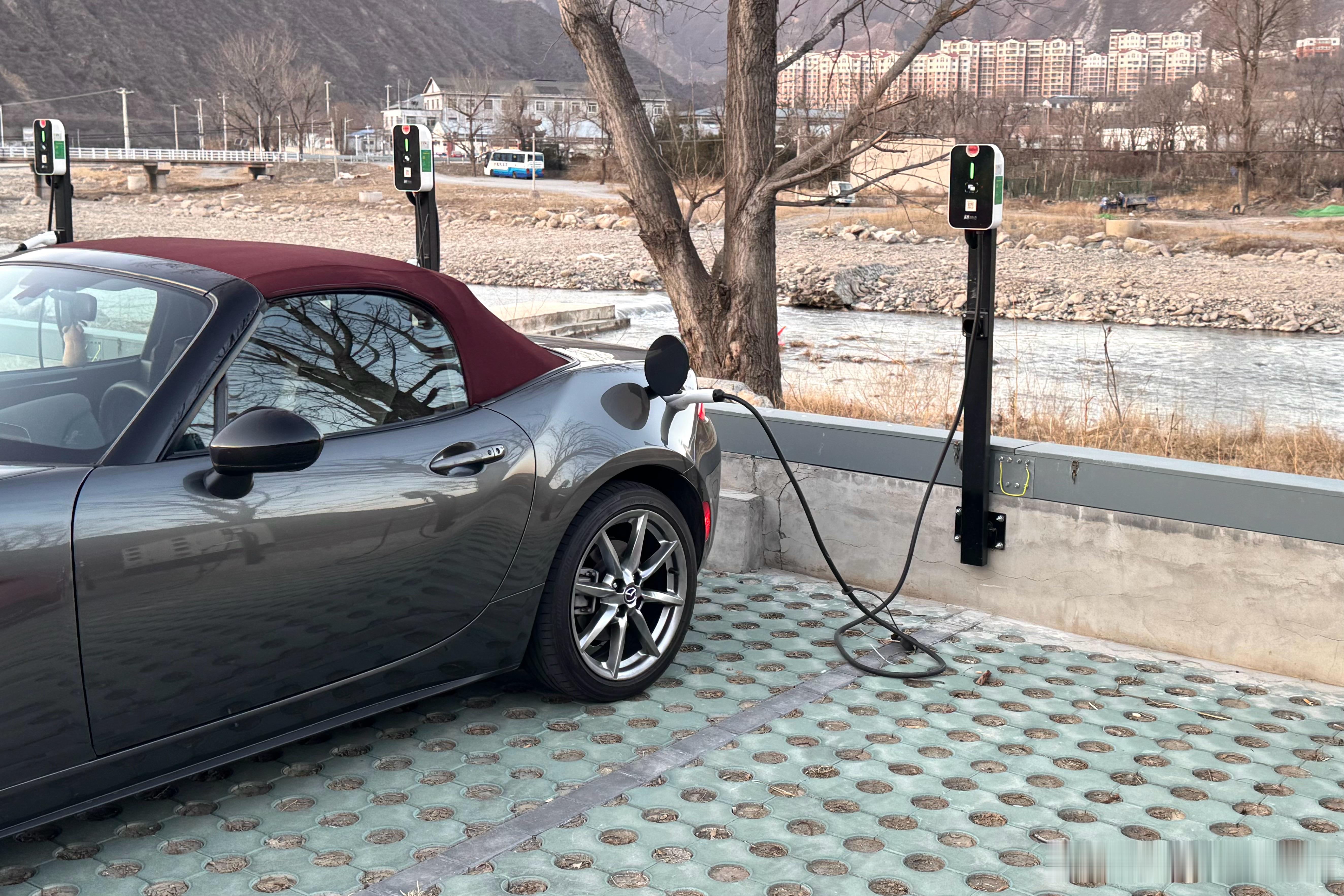 新能源的时代里，车重是一道难以逾越的物理鸿沟。《M🔌5》 凯文聊车纯电动汽车 