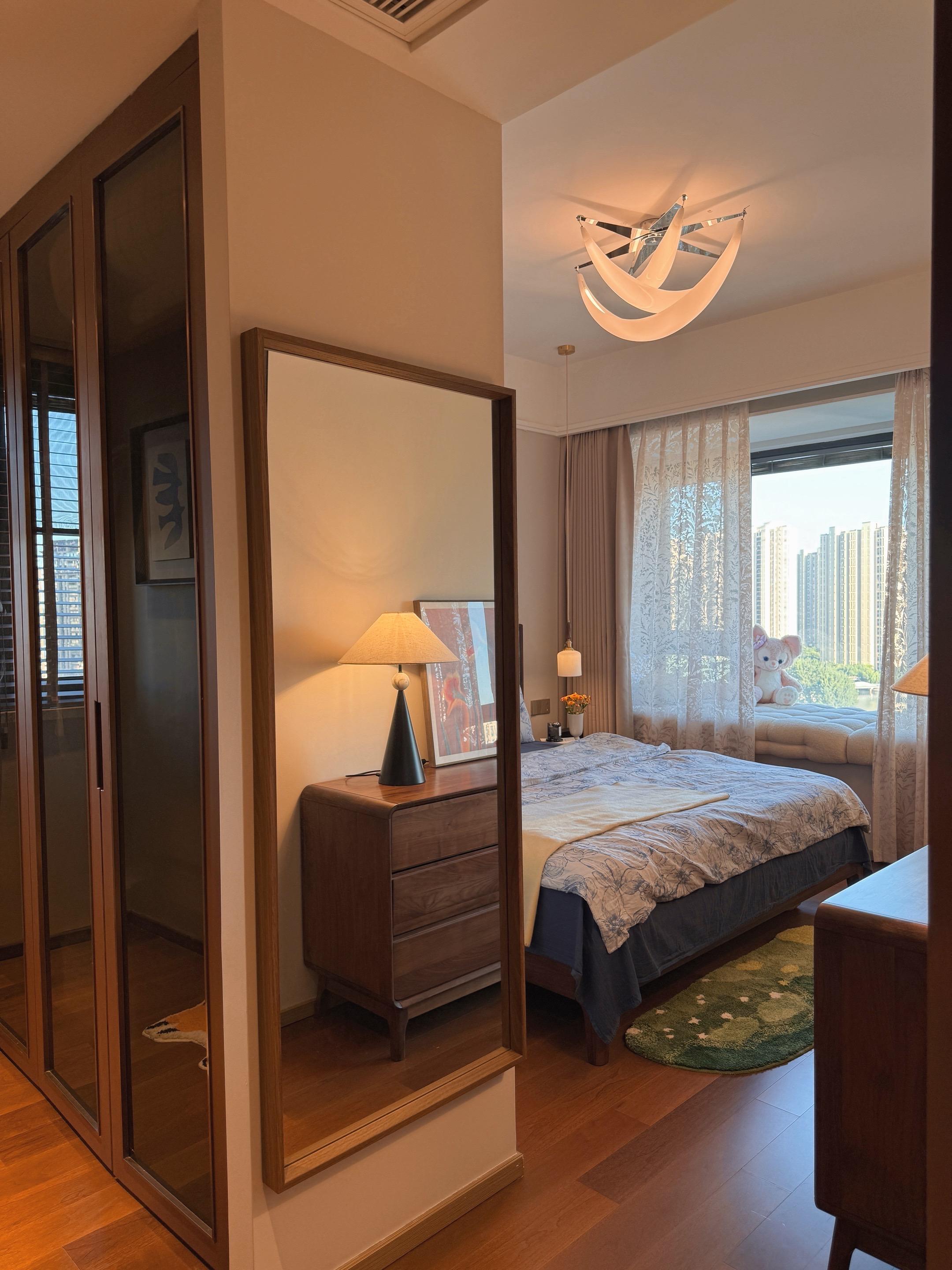 秋日的中古风卧室，氛围感满满，宅家挺好根本不想出门了🍂🛏️