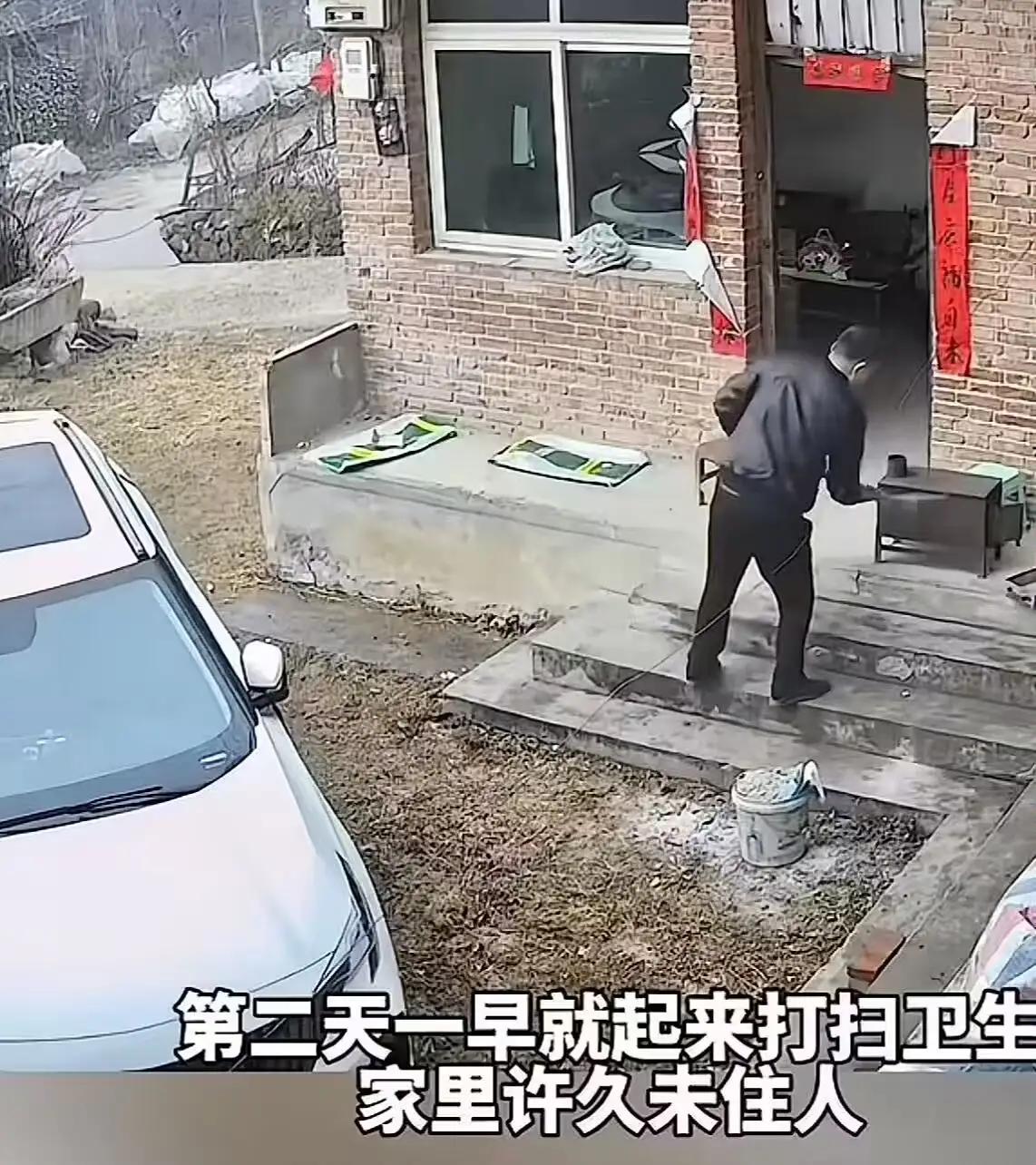 驱车千里，独自过年：那个除夕夜，他关上门，在父母遗像前说了一句话…乡愁 今年春节