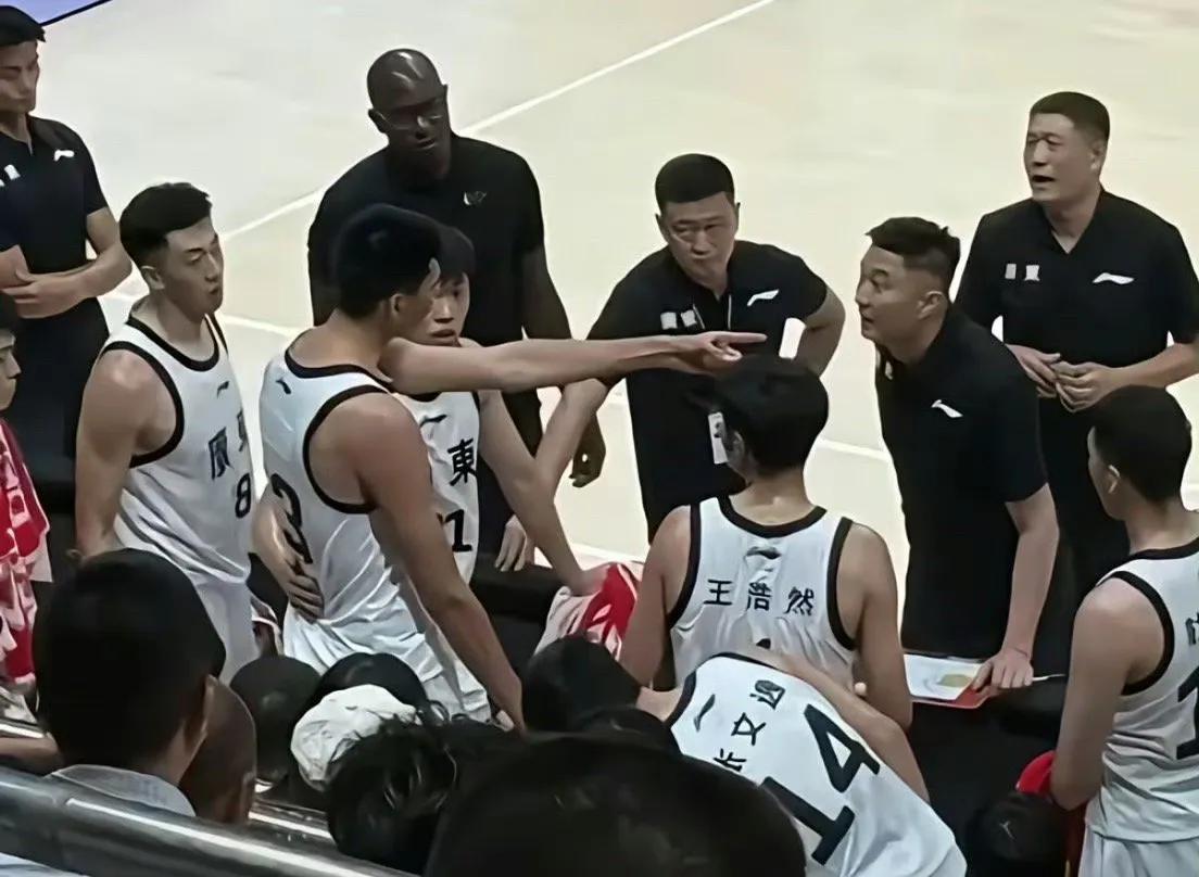 7月30日有如下两点值得关注信息:
第一，广东男篮徐昕已经就上一场在与巴西比赛中
