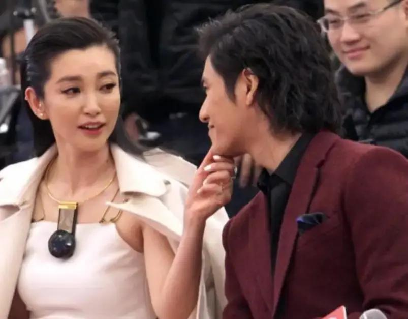 李冰冰和陈坤在2015年春节档的《钟馗伏魔》首映礼上，一个雪妖一个钟馗，现场互怼