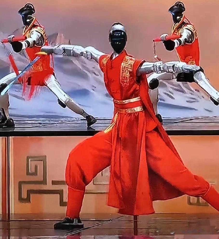 马年春晚中国机器人兵团让世界震惊，从深层意义上看，则是美国西方的故步自封和自以为
