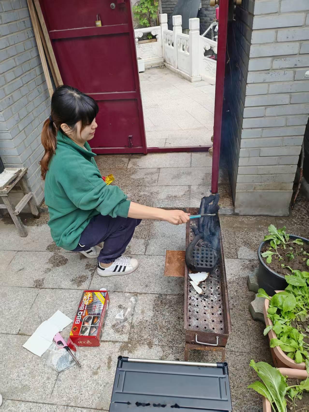 五一都回来了吗？朋友圈都开始交五一作业了我是回山里住了几天还约了好友来家撸串儿五