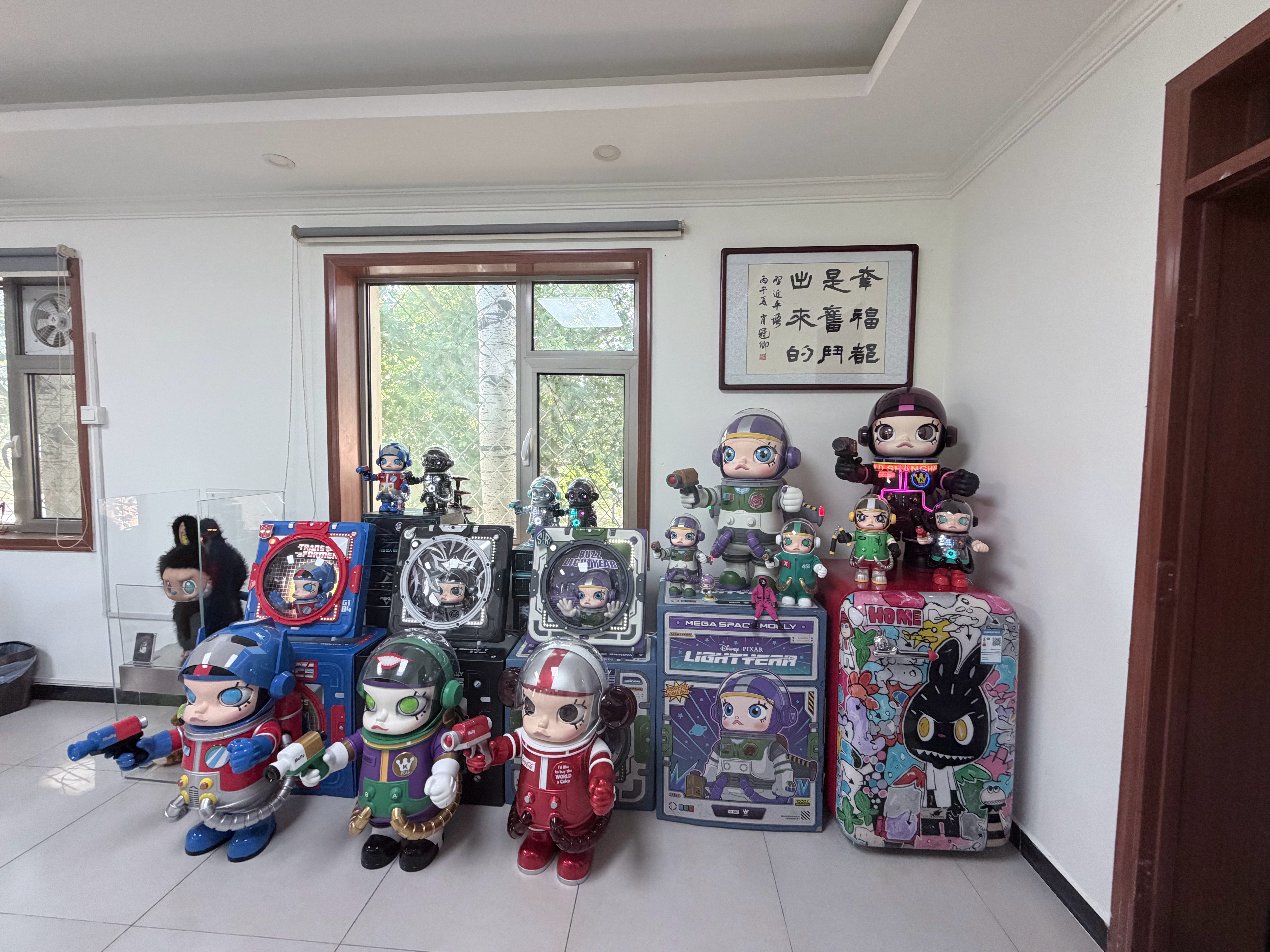 最近买它有点上瘾，不能再买了，每天工作不开心了，转头看看它们 biu biu b