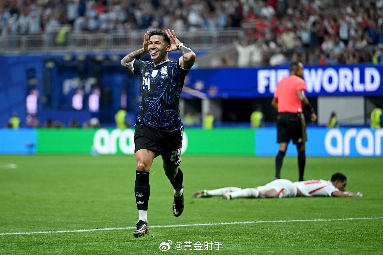 曼城 记者César Luis Merlo独家消息，曼城已向切尔西正式报价1.2