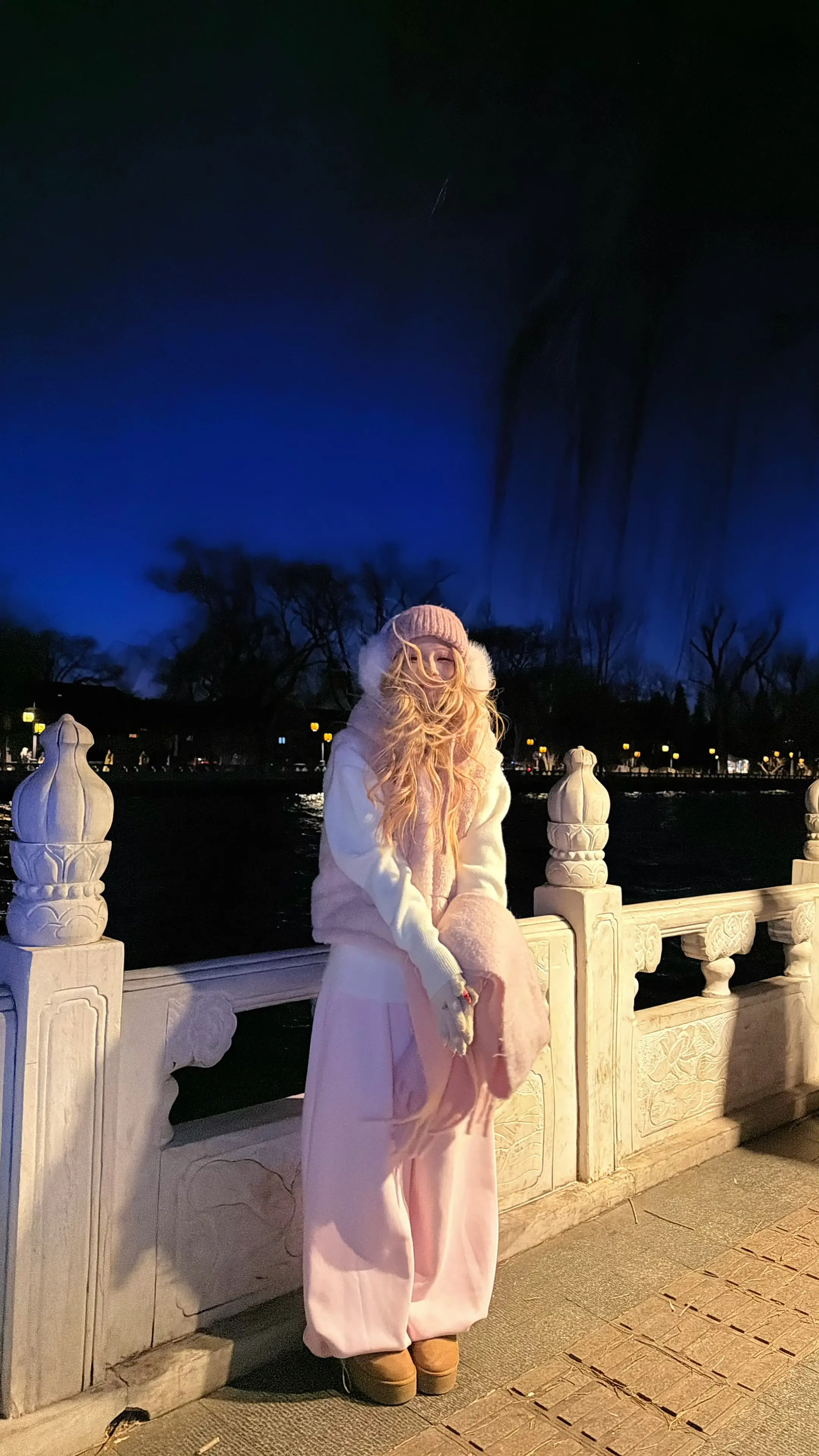 爱一个人的话 怎么能舍得不说出来