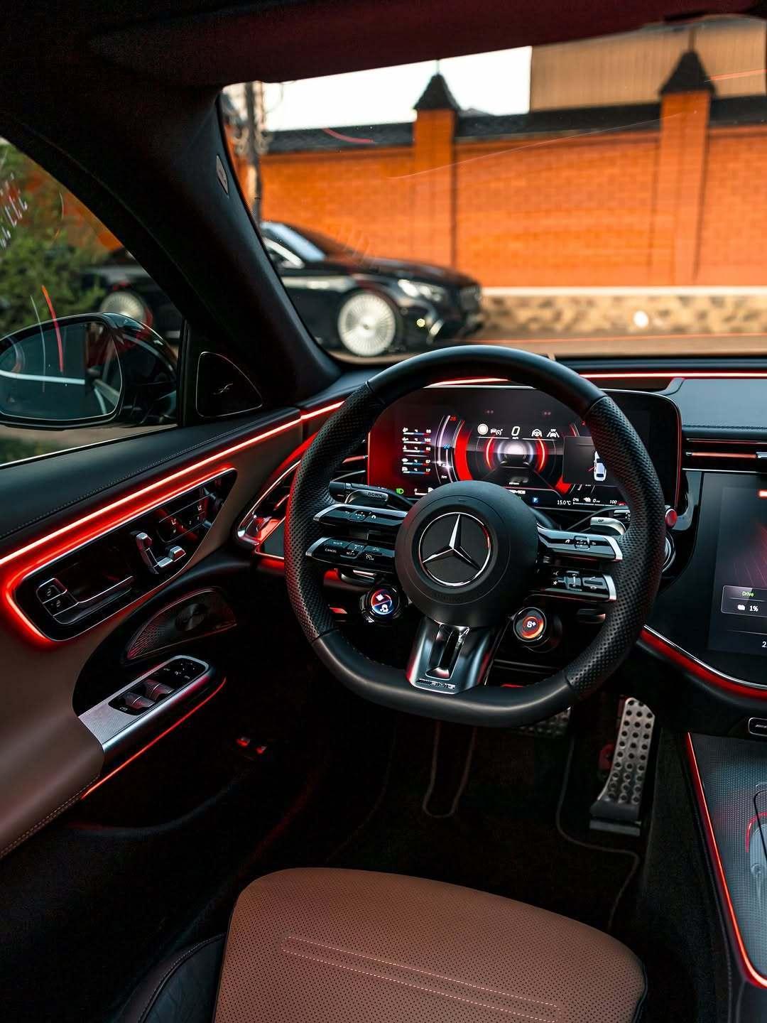 梅赛德斯–AMG E53 