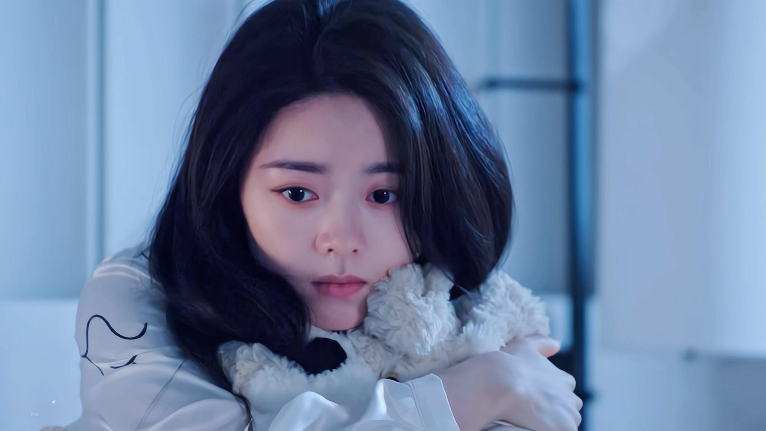 萌萌的小兔子麦麦(^з^)-☆赵今麦 