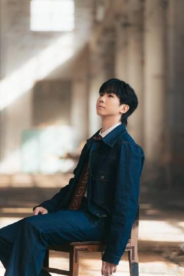 白举纲力量型歌手白举纲重阳节致敬父辈青春重阳奇妙游 白举纲这力量型歌手的实力不容