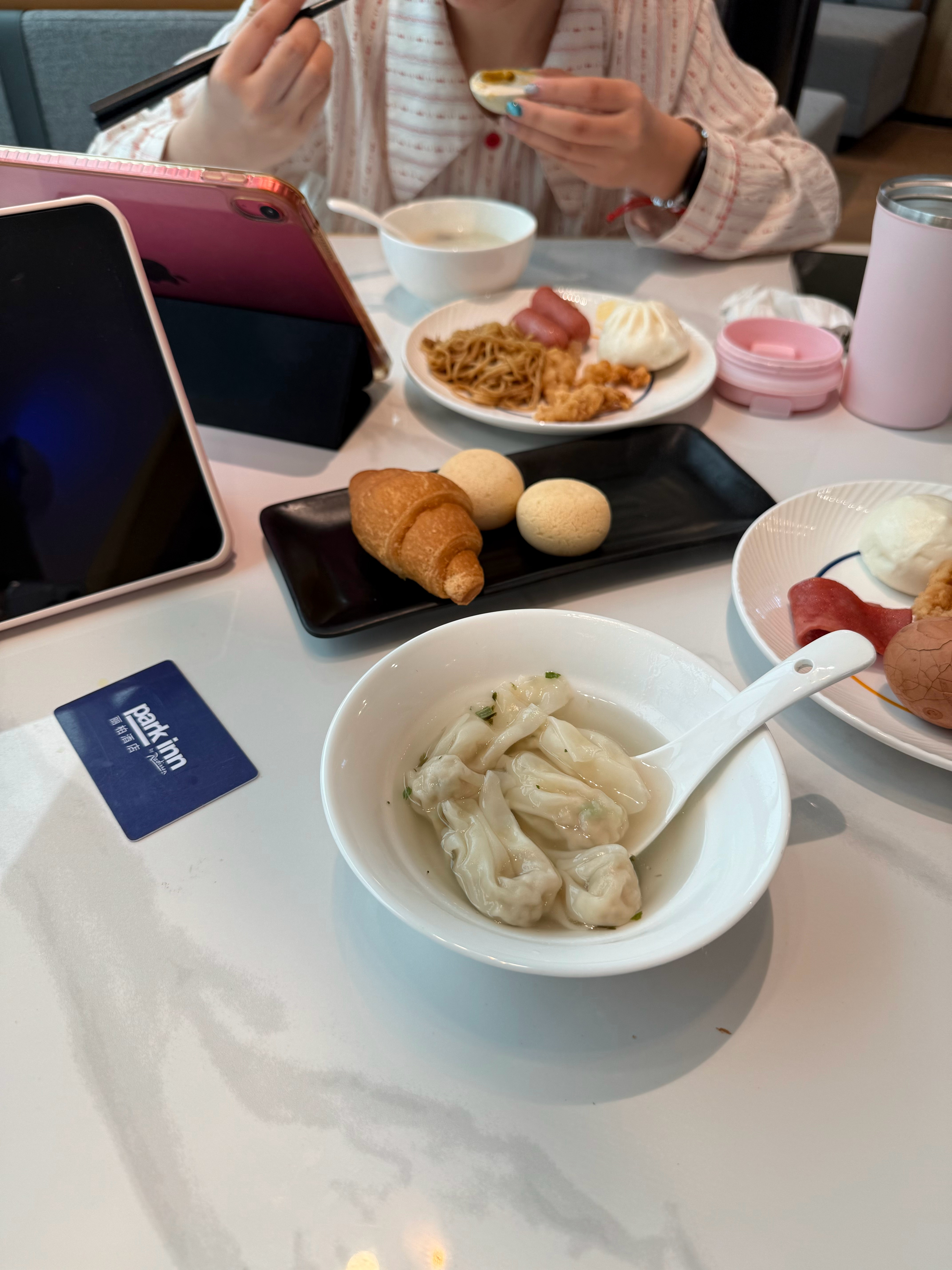 好久没吃过早餐了.. 