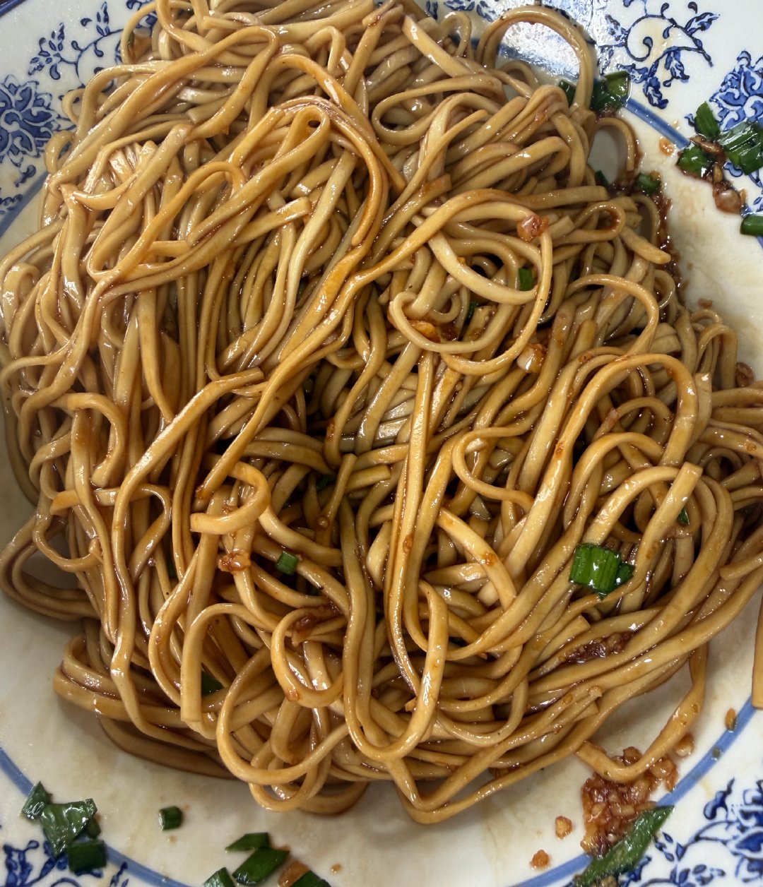 准备吃一个月五块的干拌面