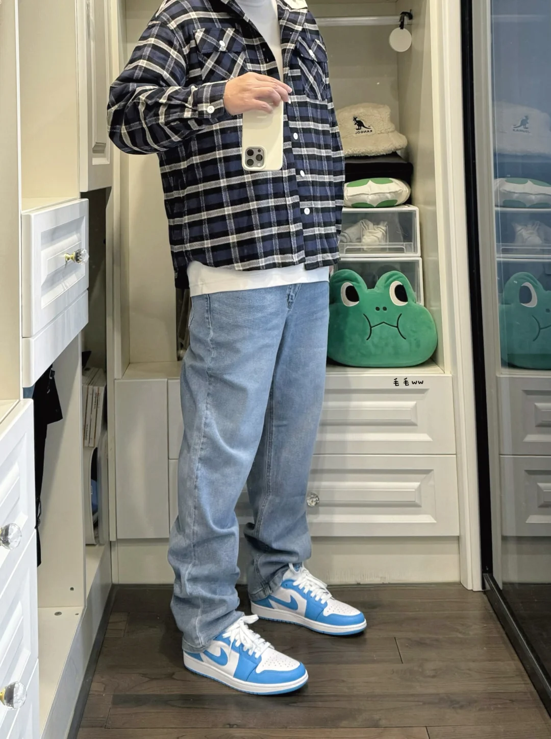 直筒牛仔｜蓝色系穿搭