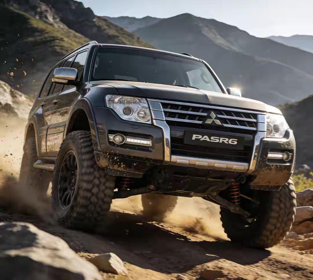 2026款帕杰罗要干翻同级所有SUV？看这实力还真有可能！几十年的越野车底子，地