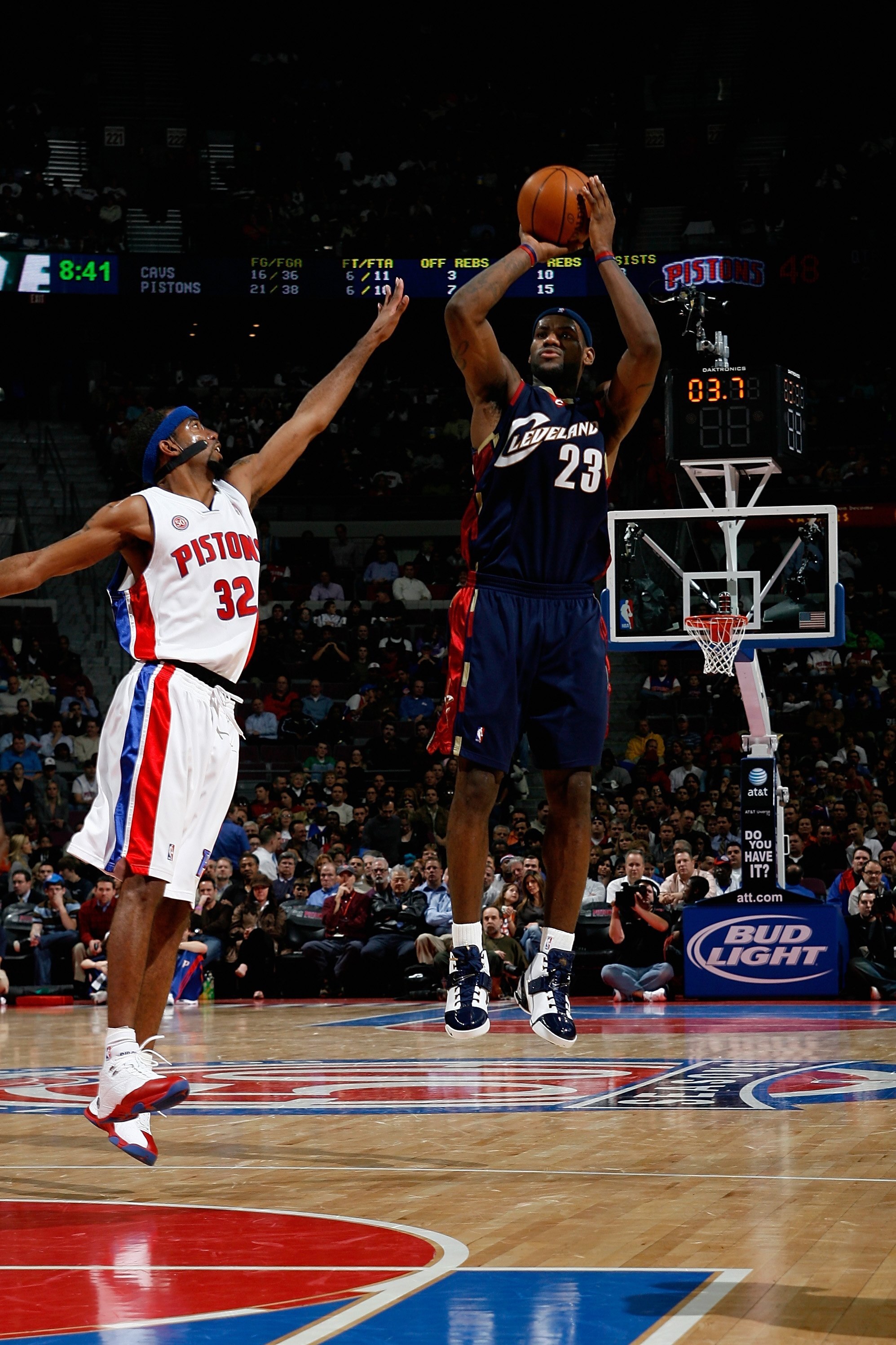 Richard Hamilton & Lebron James   右12.5 
