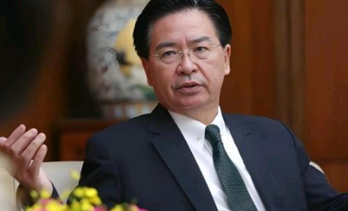 逼近台岛仅32海里！大陆舰艇编队常态巡航震慑“台独”，吴钊燮慌了乱喊局势升级，分