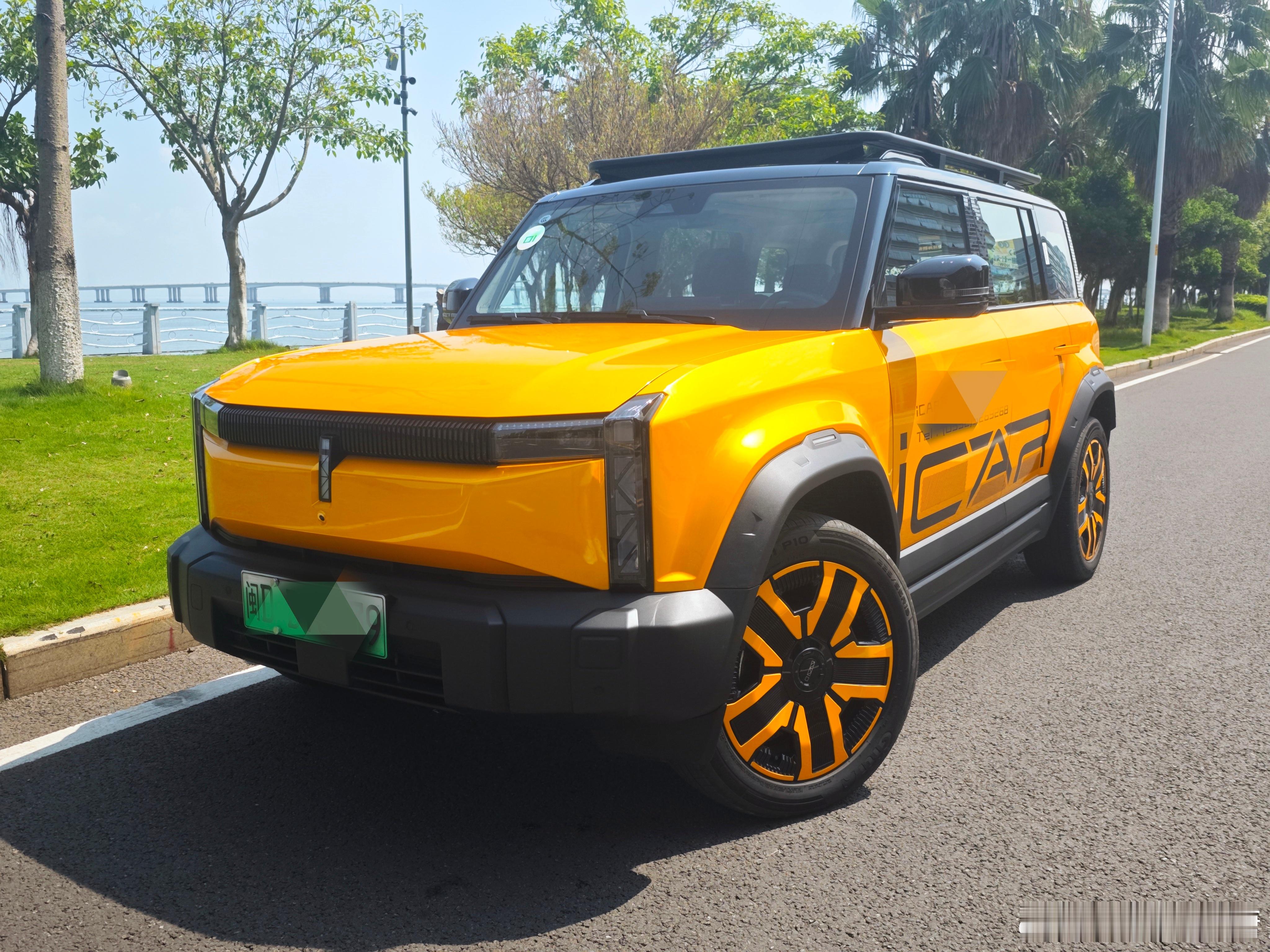 今天拍适合年轻人的第一台车—奇瑞Icar03这个配色，你们觉得咋样[嘻嘻]#奇瑞