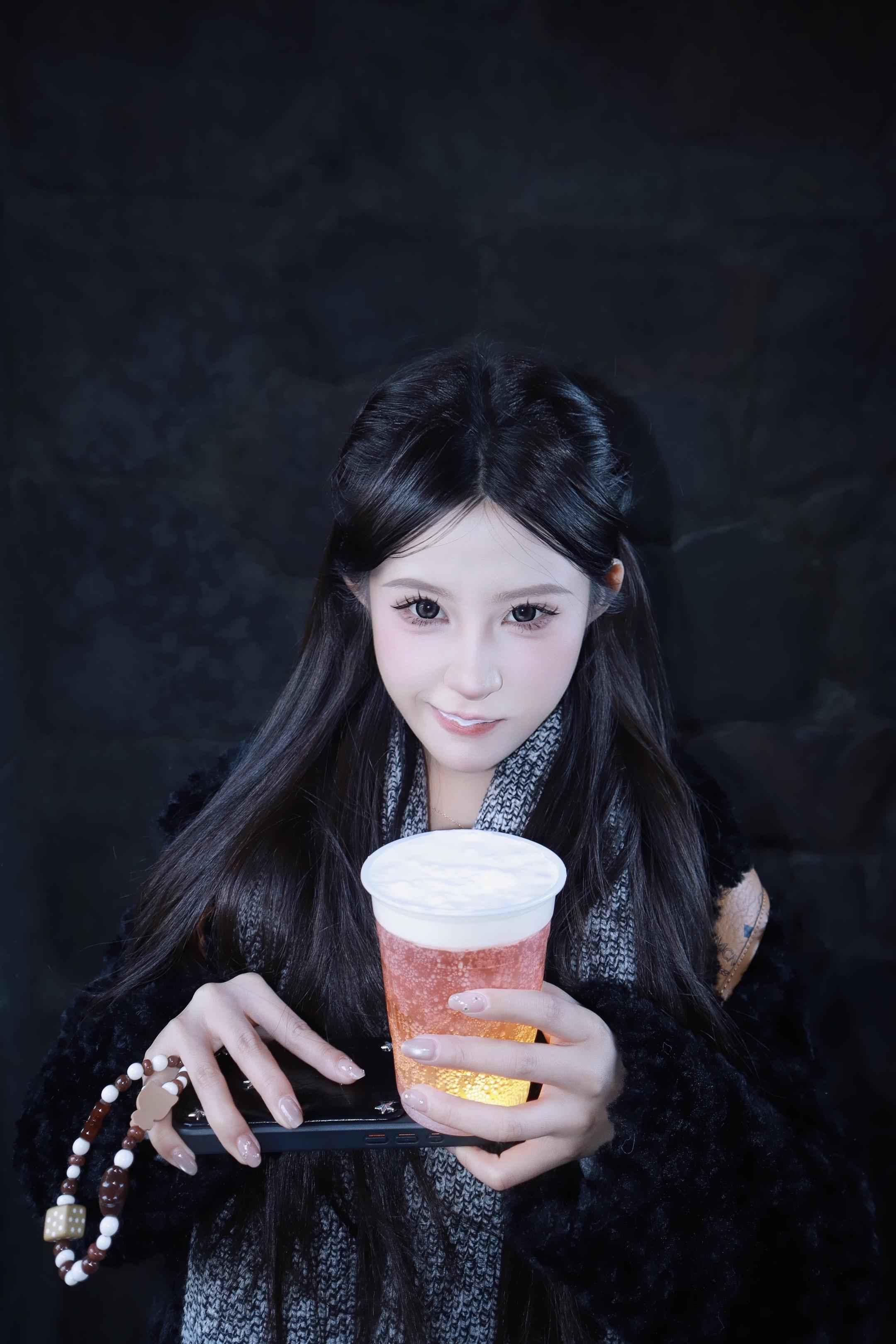 再也不卖萌了 根本没人买^⦁᎑-^ ੭