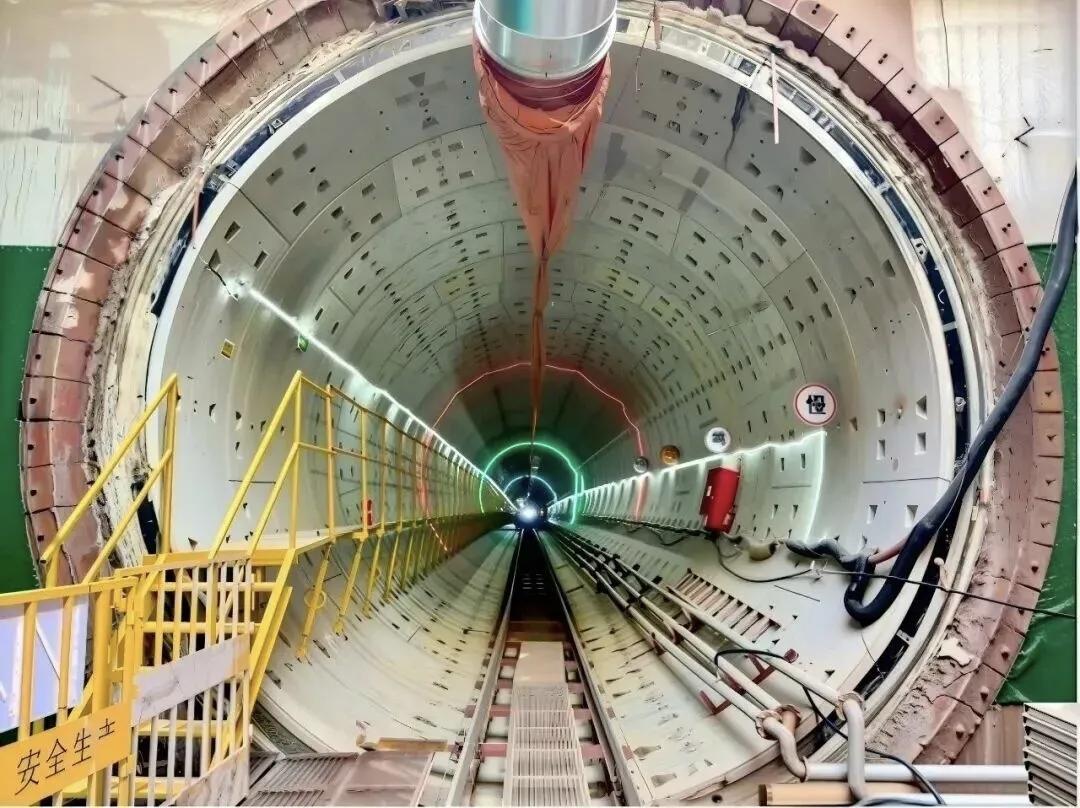 4条地铁线路迎关键建设节点 深圳、厦门、杭州轨道交通网络持续完善
 
2026年