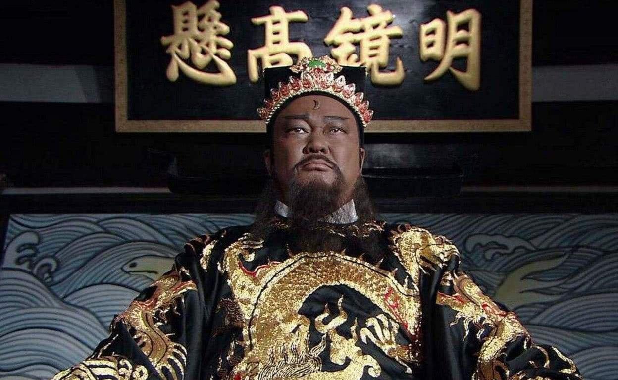 1062年，包拯去世，出殡当天发生了一件奇怪的事，原来，他临终时悄悄告诉女婿文效