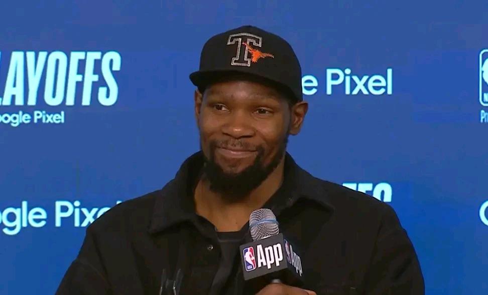 杜兰特选队眼光太差了，下赛季离开太阳，去换小卡加盟快船。
第一，杜兰特来太阳二年