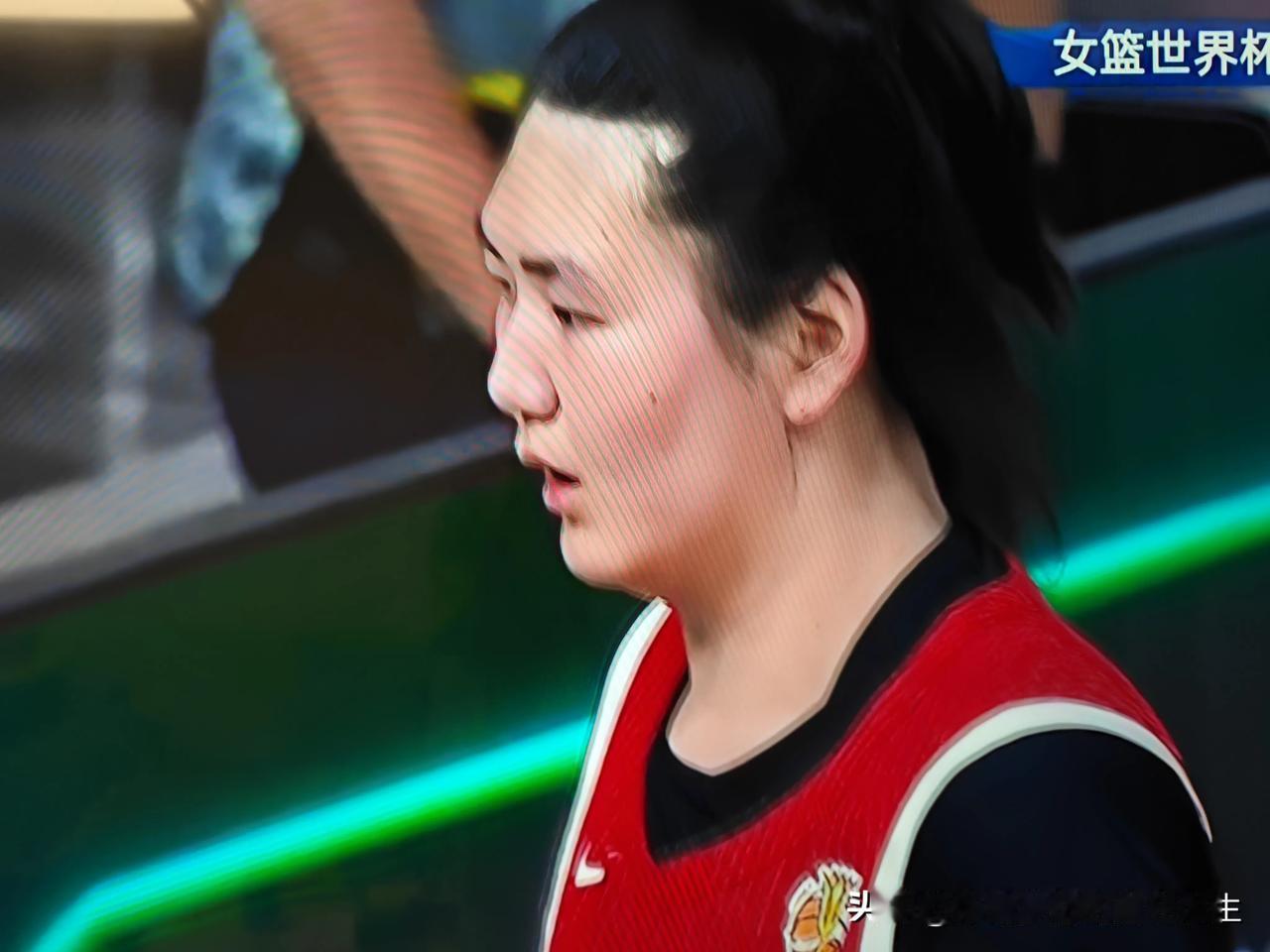 以中国女篮现在的实力，61比94输给美国队33分还是可以接受的，只是看着美国队投
