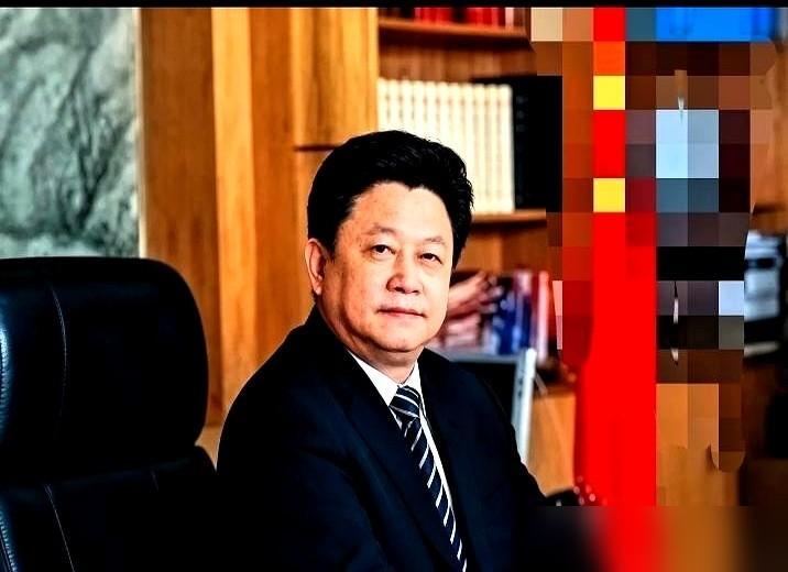 72岁了。

之前跟好几个在体制内待了二三十年的老哥唠嗑，这帮人没啥别的大追求，