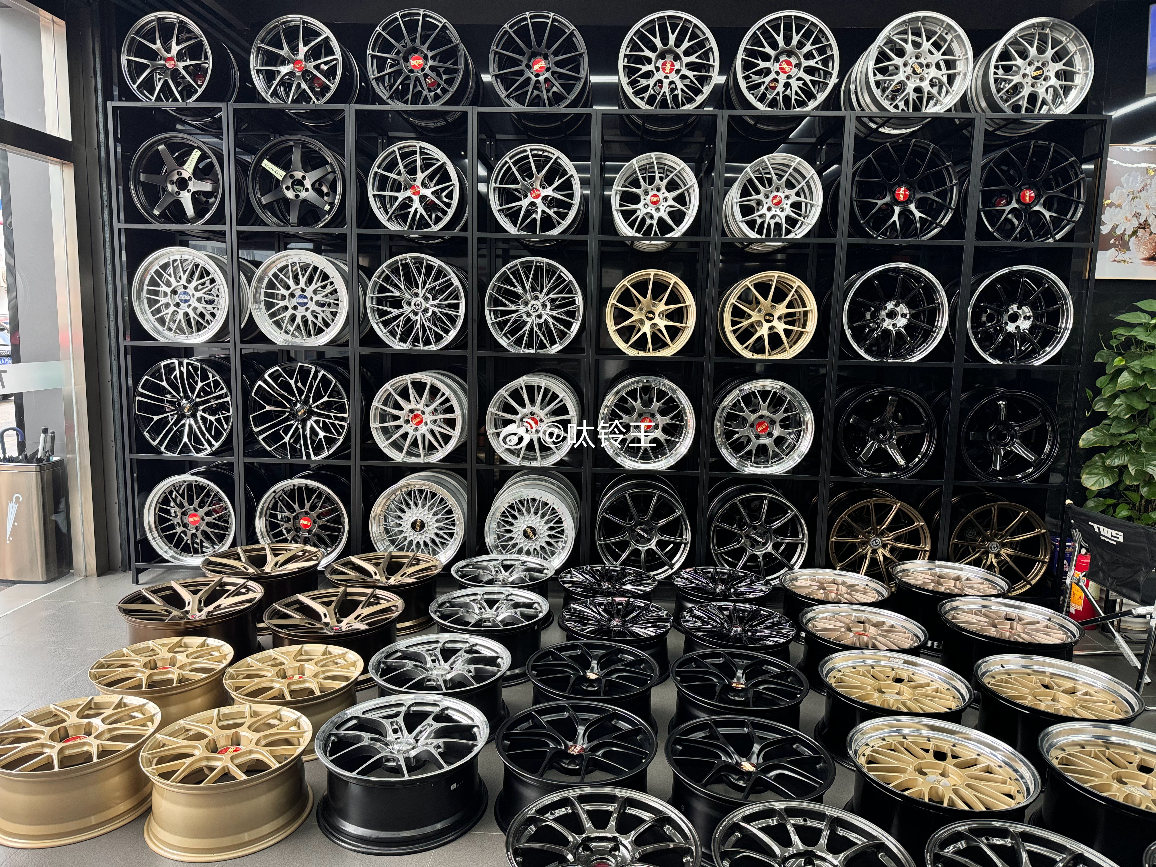 不要局限于我朋友圈放心大胆的找我咨询需要什么轮毂尽管滴滴我广告是发不完的 直接打