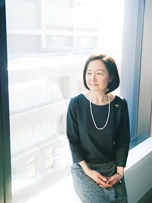 获得费米娜奖（Le Prix Femina）外国小说奖（Prix Femina 