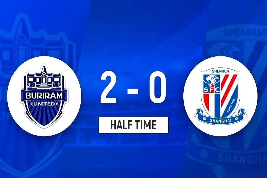 上海申花这球踢得，真叫人窝火。
记分牌上明晃晃的0比2，时间一分一秒地烧，场上自