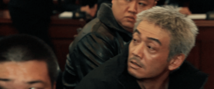 这得多大的冤情要这么喊以法之名被告当庭喊冤 被《以法之名》法庭戏拿捏！喊冤、沉默