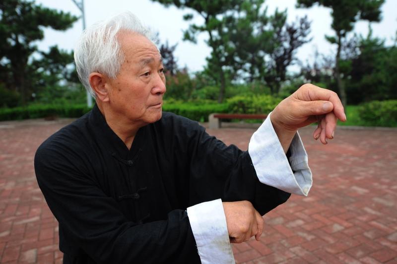 莱阳民国时期螳螂拳高手众多。
民国时期，莱阳三山，打出了螳螂拳的赫赫威名。
螳螂