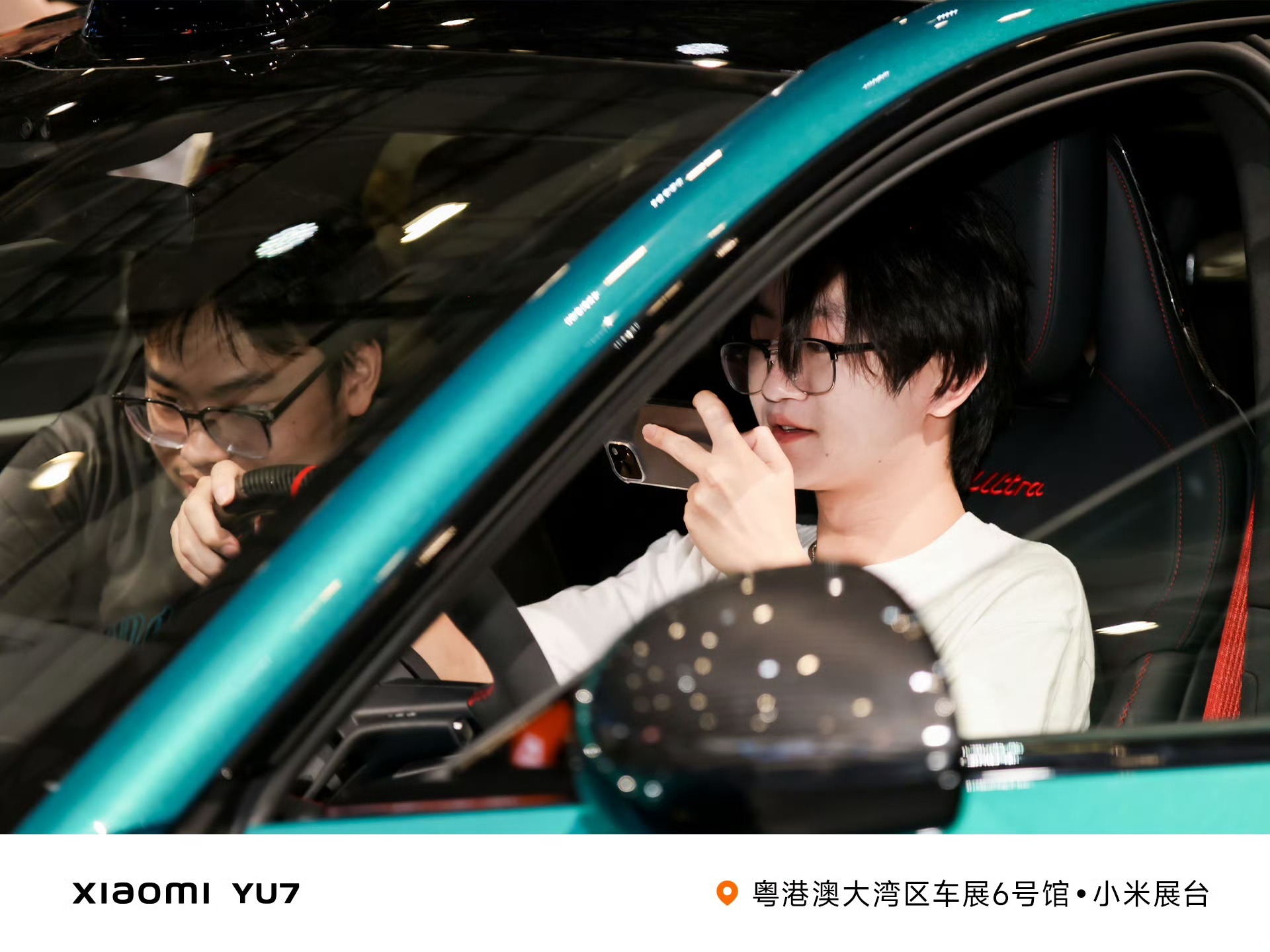 粤港澳车展上，YU7真的是太火了，大家都冲着它去的。车子外观设计很有感觉，特别是