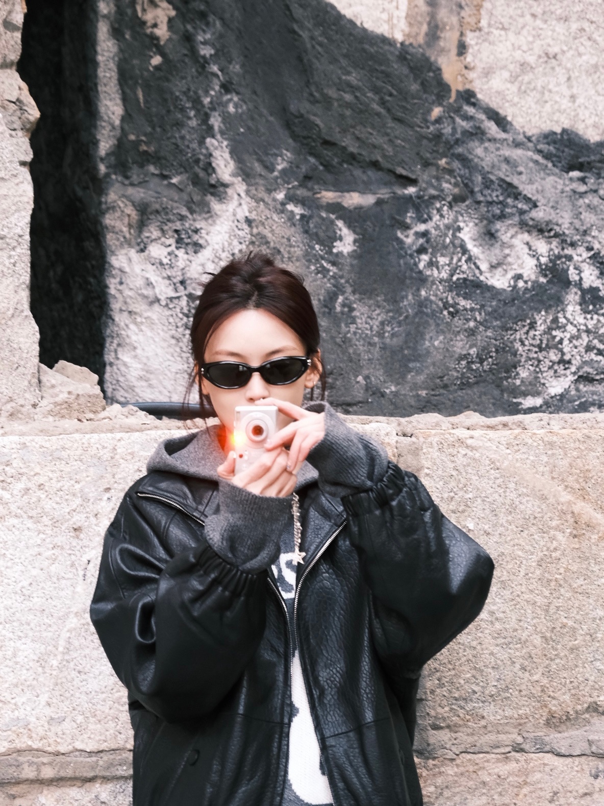 晚上好  该博主向您发射了一颗爱心 