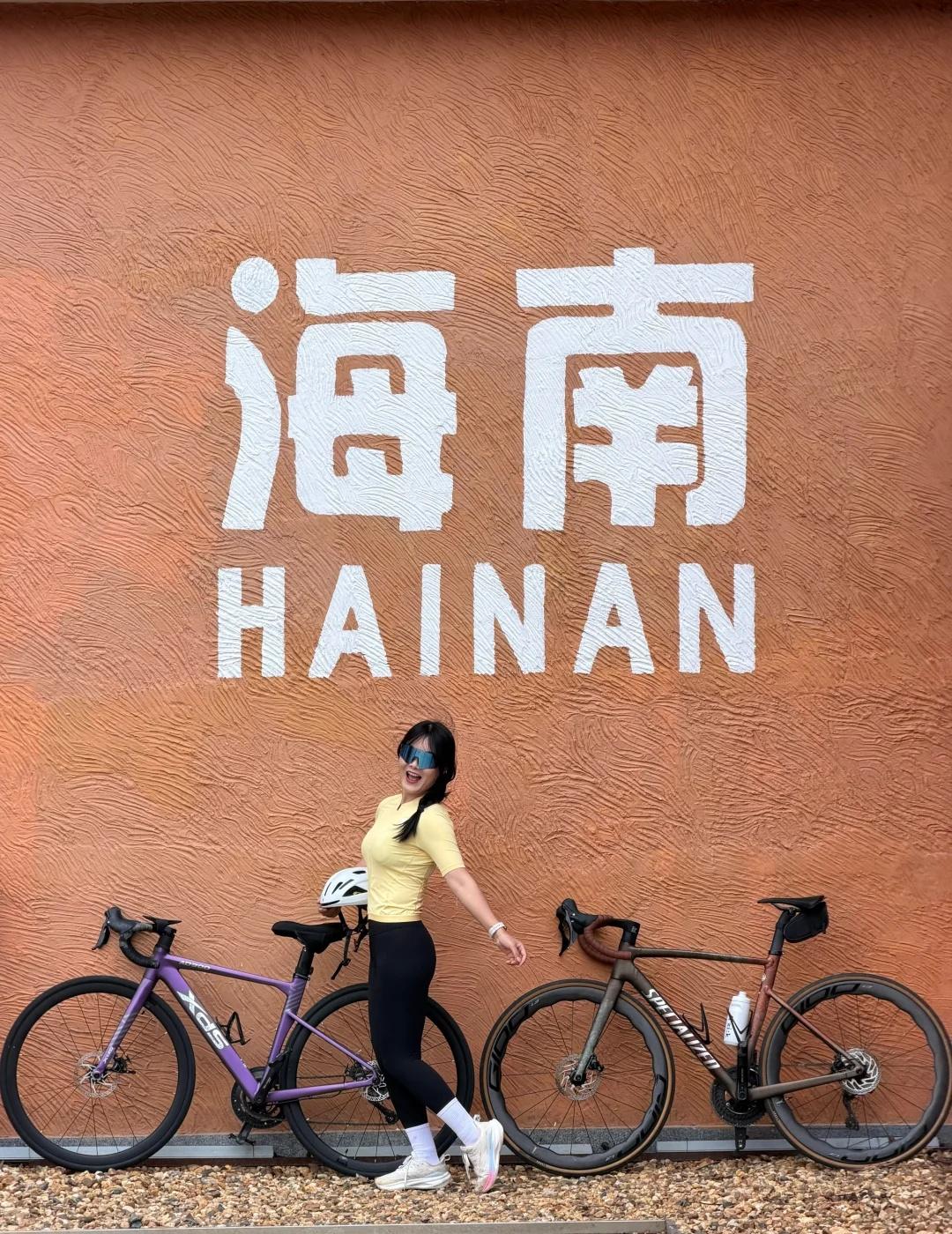 海南明天就封关了｜快来体验秋冬的环岛骑行
一、路线名称： 海风火山穿越之旅
起点