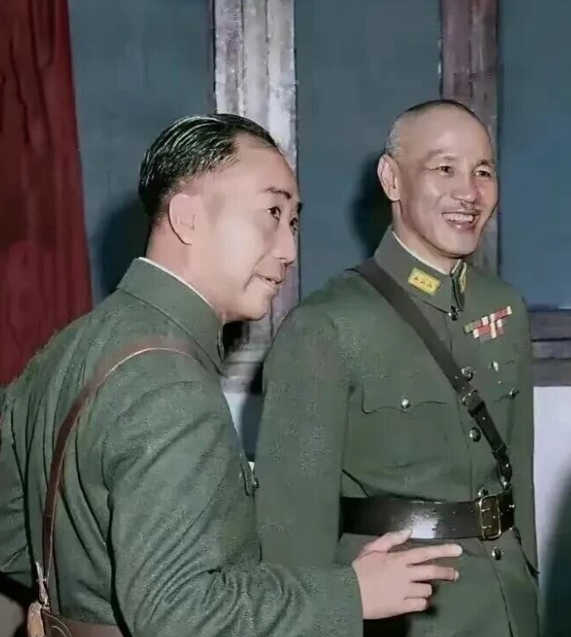 1946年初，蒋介石赴上海视察，全程安保、警戒、情报排查，彻底甩开军统。全权接手