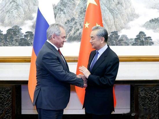 中俄刚刚在莫斯科干了件大事！第二十轮战略安全磋商谈成了。

家人们，您们知道吗？