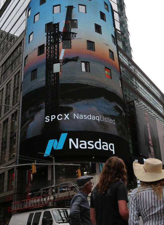 #SpaceX估值1.77万亿美元# #SpaceX正式IPO# 【#Space