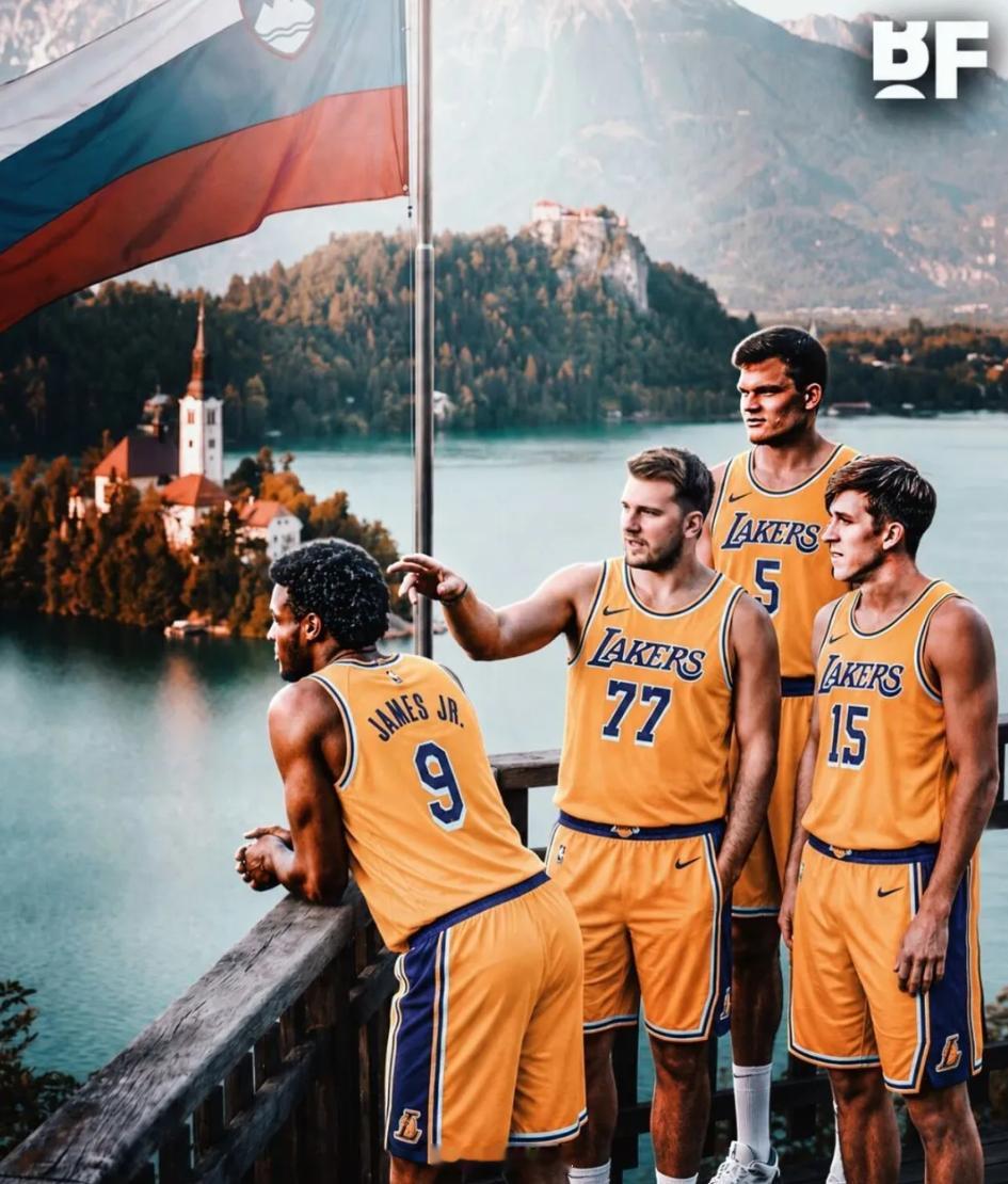 据ESPN报道，东契奇计划在8月份组织湖人全队——包括双向合同球员——到他的家乡