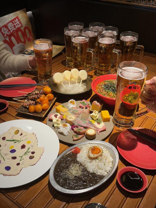 成都南门的居酒屋！扎啤免费喝！！快去！！