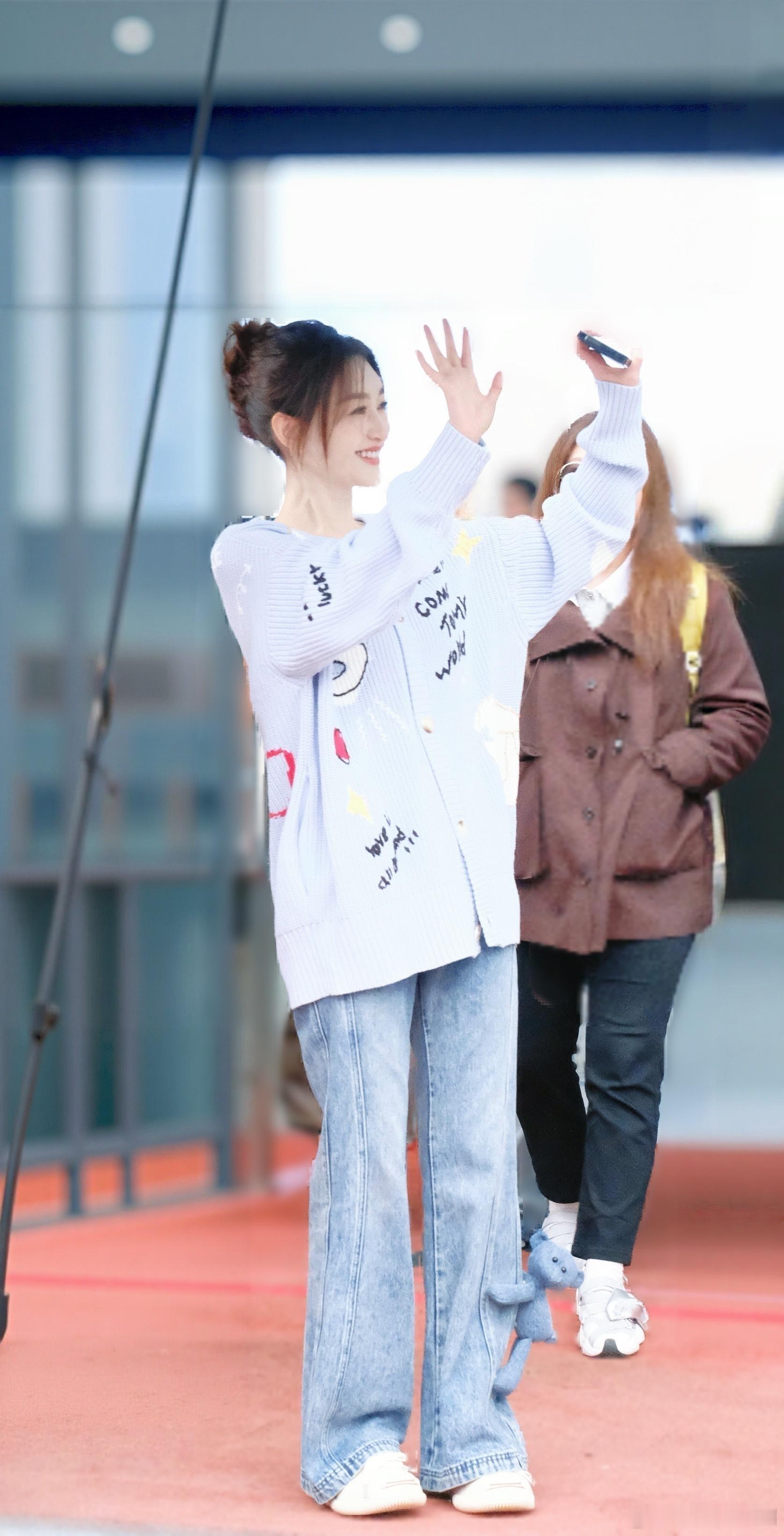 颜值演技双在线，唱歌只是小彩蛋，李小冉依旧超美李小冉李小冉一公才知道自己唱歌难听