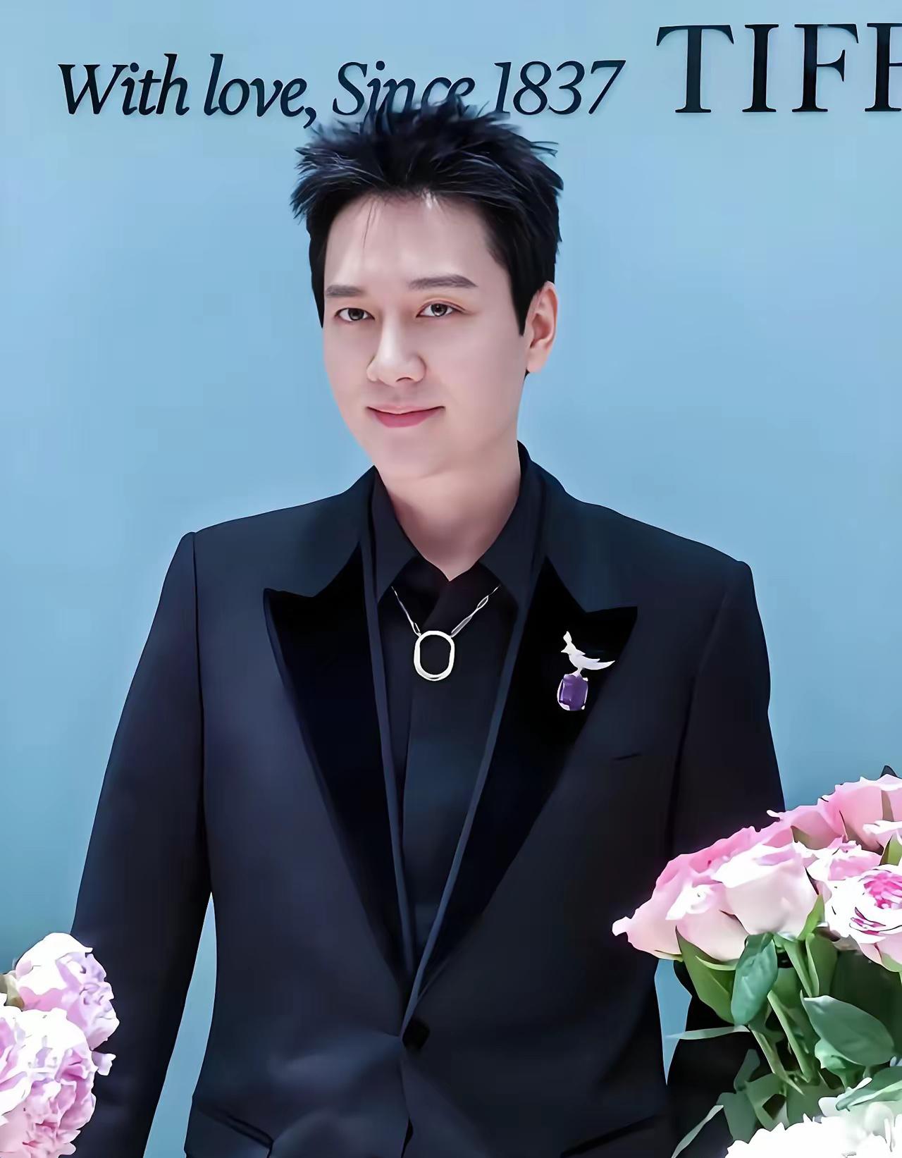 我有预感冯绍峰估计很难再婚了，不是因为没有人看上他，而是因为走出婚姻之后，他的眼